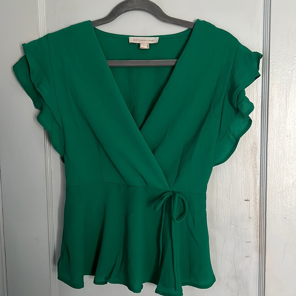 Monteau Los Angeles Kelly Green Faux Wrap Blouse, size M